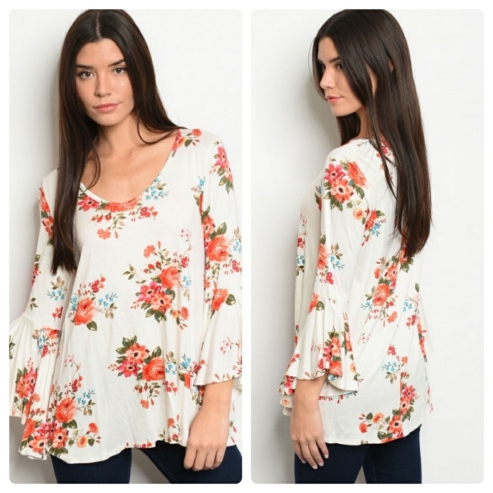 SALE🔥LAST 1! Floral Bell Sleeve Top in White